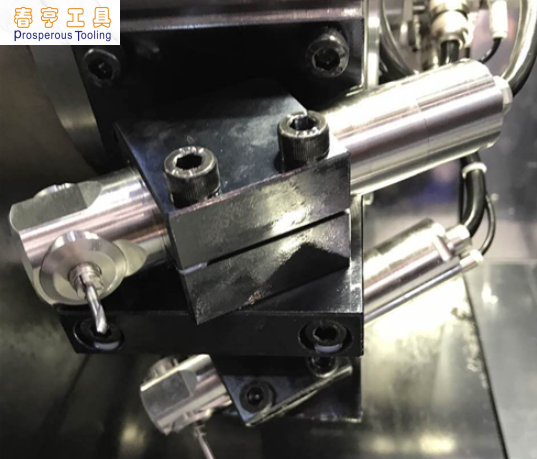 直角<a href='/zouxinjigaopinx.htm' class='keys' title='點擊查看關于高頻銑的相關信息' target='_blank'>高頻銑</a>主軸 (2).png